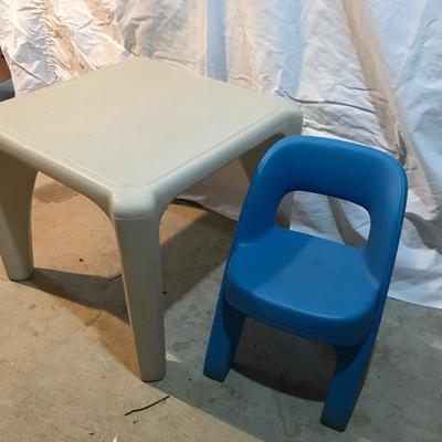 Lot 293 - Baby Toys and Table