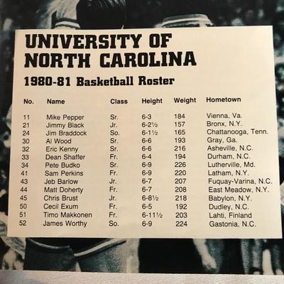 Lot 298 - UNC Signed Memorabilia 