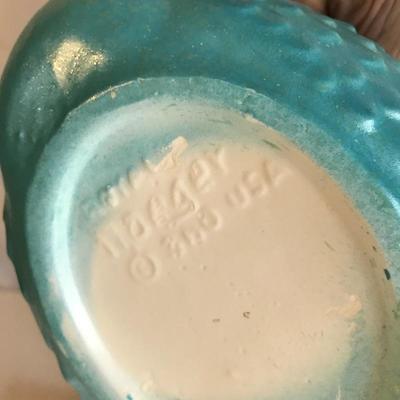 Lot 305 - Haeger Swan and other Pots