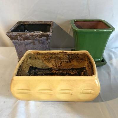 Lot 305 - Haeger Swan and other Pots