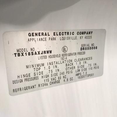 Lot 312 - GE Refrigerator 