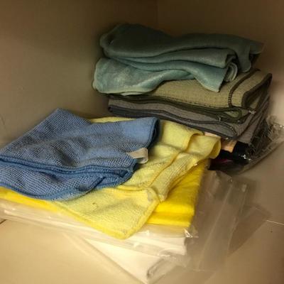 Lot 314 - Linens and Things