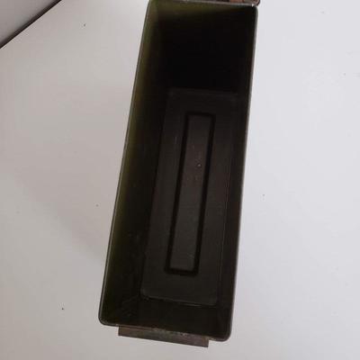 Metal Ammo Can and 10 round 7mm Rem Mag