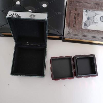 6 Jewelry Boxes