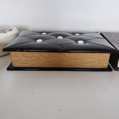 6 Jewelry Boxes