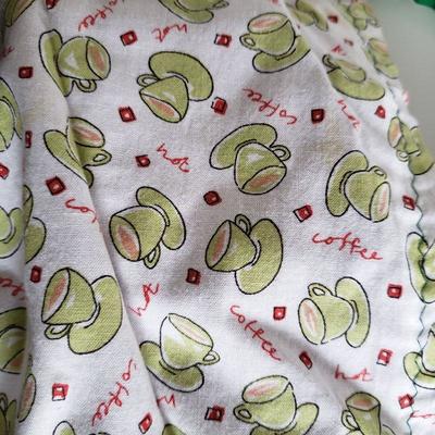 4 Aprons