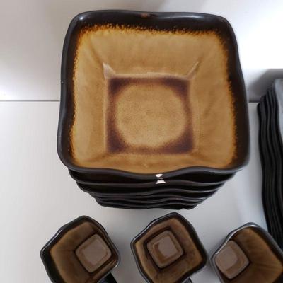 Baum Galaxy Amber Dinnerware - Plates, Bowls, Mugs