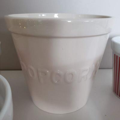 5 Glass Popcorn Cups - 1 large, 4 small