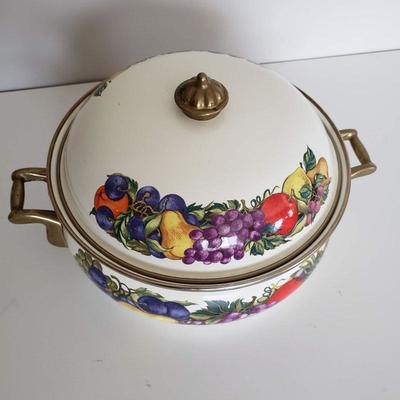 Cornucopia Porcelein Coated Metal Pot with Lid