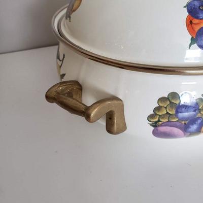 Cornucopia Porcelein Coated Metal Pot with Lid