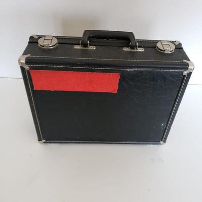 Clarinet - "Vito"(?) is the maker?