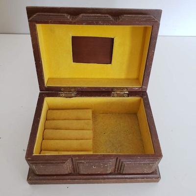 Vintage wood jewelry box