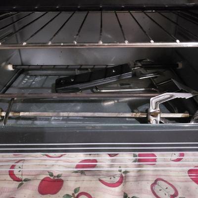 Toaster / Broiler / Rotisserie Oven