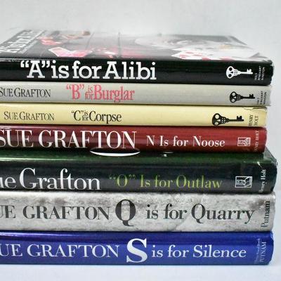 7 Hardcover Books by Sue Grafton: Kinsey Millhone Alphabet Series: A/B/C/N/O/Q/S