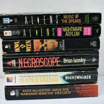 6 Paperback Books: 2 Horror, 2 Science Fiction, 2 Paranormal: Aliens...