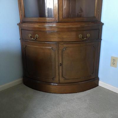 Lot 1 - Corner Cabinet