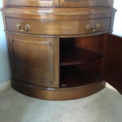 Lot 1 - Corner Cabinet