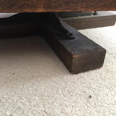 Lot 8 - Lazy Susan Media End Table