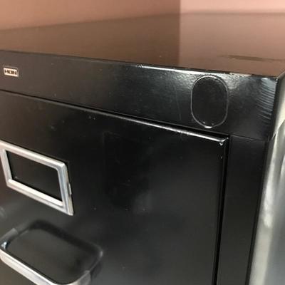 Lot 9 - HON Metal File Cabinet 