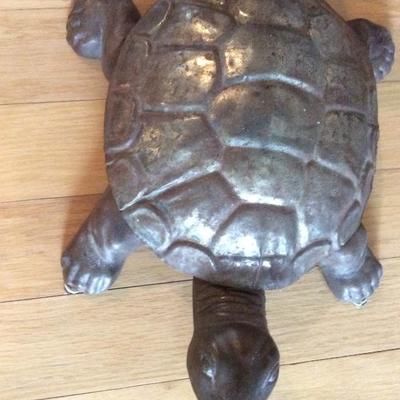 Lot #32 Antique Turtle Spittoon 