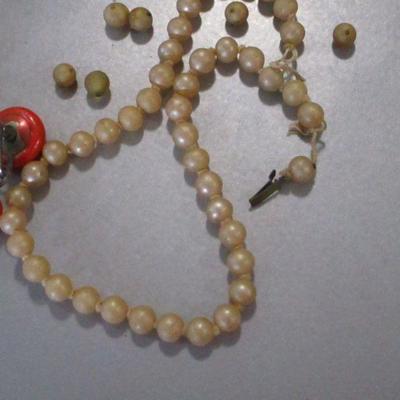 Lot 203 - Costume Jewelry 