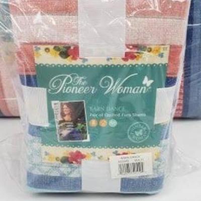 Full/Queen, The Pioneer Woman Barn Dance Quilt & Pair of Euro Shams - New
