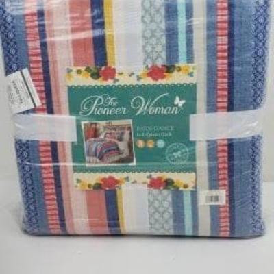 Full/Queen, The Pioneer Woman Barn Dance Quilt & Pair of Euro Shams - New