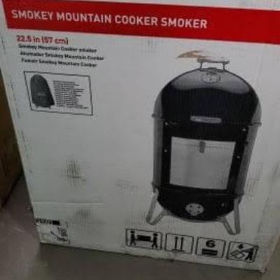 Weber 22'' Smokey Mountain Cooker Smoker - New