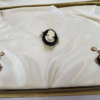Vintage Black & Gold Cameo Pin & Clip on Earrings