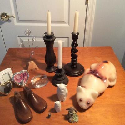 Lot # 34 Misc lot of candlesticks and decor