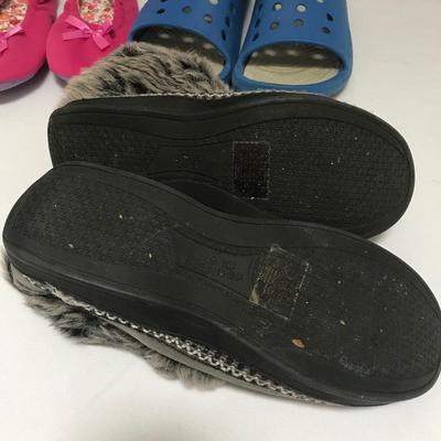 Lot 33 - Size 9-10 Shoes including Crocs and Avon
