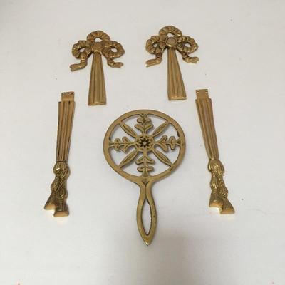 Lot 41 - Unique Brass Items
