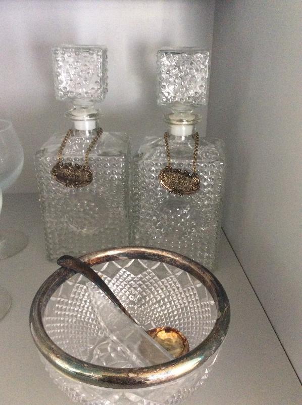 Lot 98 Crystal Bar Set