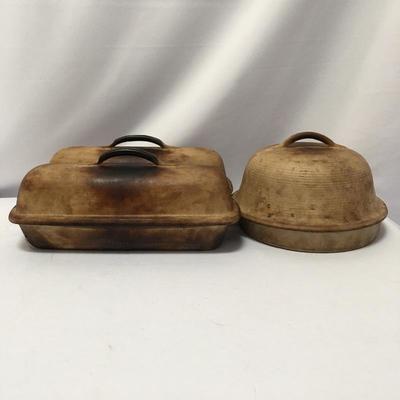 Lot 55 - Covered Bakers by Sassafras