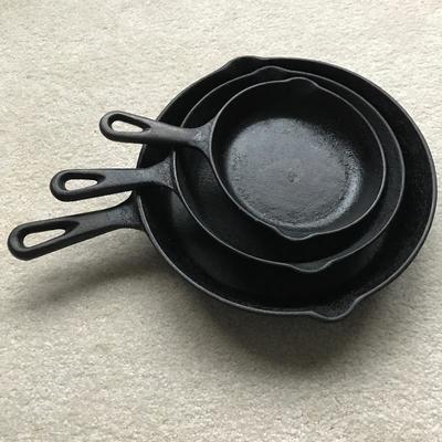 Lot 56 - Lodge and Philippe Richard Cast Iron Cookware