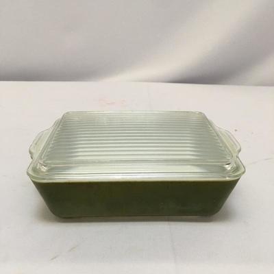 Lot 57 - Vintage Pyrex