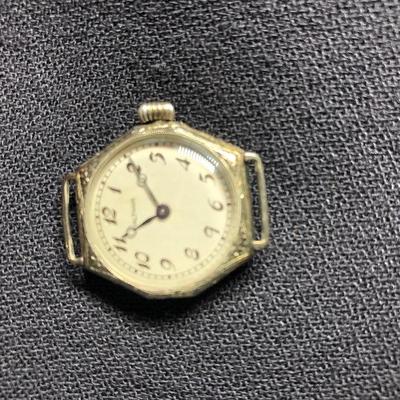 Lot 45 - Ladies CIRCA 1930-1940's Waltham in a 14K Gold Filled White Gold Case by Elgin Movement - Has Ruby Jewels!