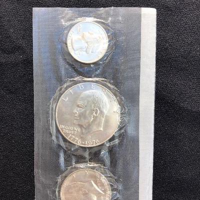 Lot 50 - 1976 US Mint Bicentennial 90% Silver uncirculated Mint Set in Original Case