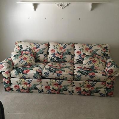 Lot 93 - Craft Mark Sleeper Sofa