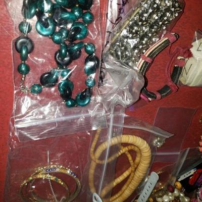 Lot #4 Jewelry 