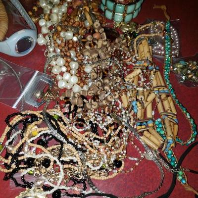 Lot #4 Jewelry 