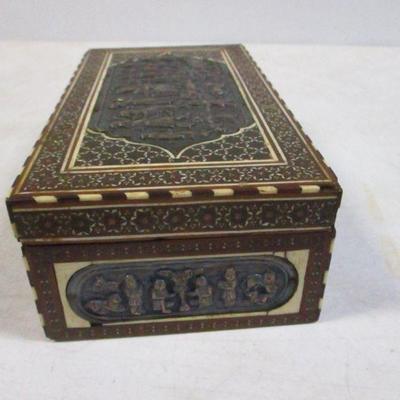 Lot 105 - Antique Hand Carved Box with Mother of Pearl Inlay 8