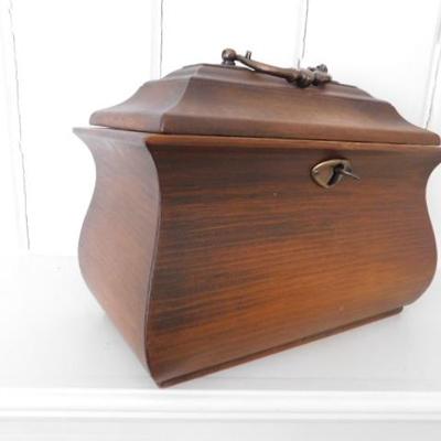 Solid Wood Decorative Box with Key 9