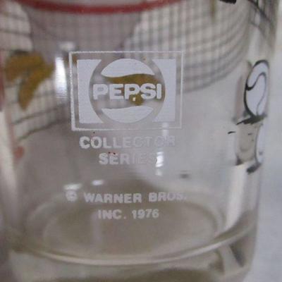 Lot 134 - Set 2 Of 3 - Looney Tunes Glasses 1973-1976 Pepsi Collection 