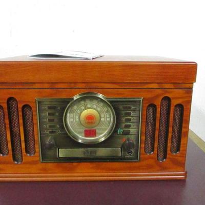 Lot 153 - Crosley CR73 Entertainment Center