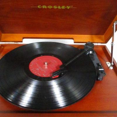 Lot 153 - Crosley CR73 Entertainment Center