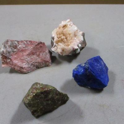 Lot 157 - Minerals