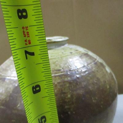 Lot 160 - Pottery Vessels