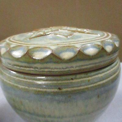 Lot 160 - Pottery Vessels