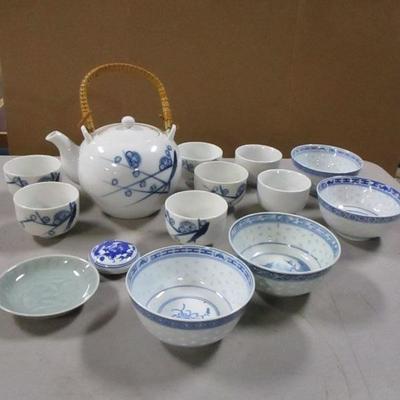 Lot 162 - Asian Decorative Items - Tea Set - Bowls